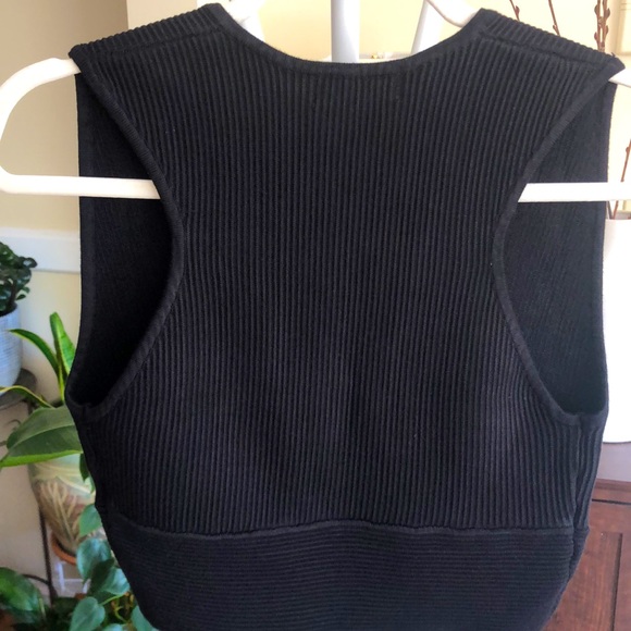 🖤NWT House Of Harlow Luxe Essential Sleeveless Top Plunged V-Neck-Women M - Picture 4 of 15